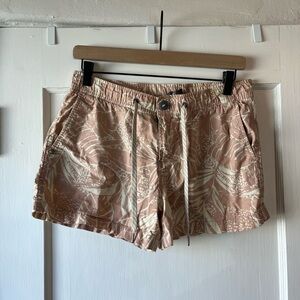 Vuori Blush Floral Athletic Drawstring Shorts